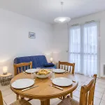 1 Bedroom Lovely In * Royan